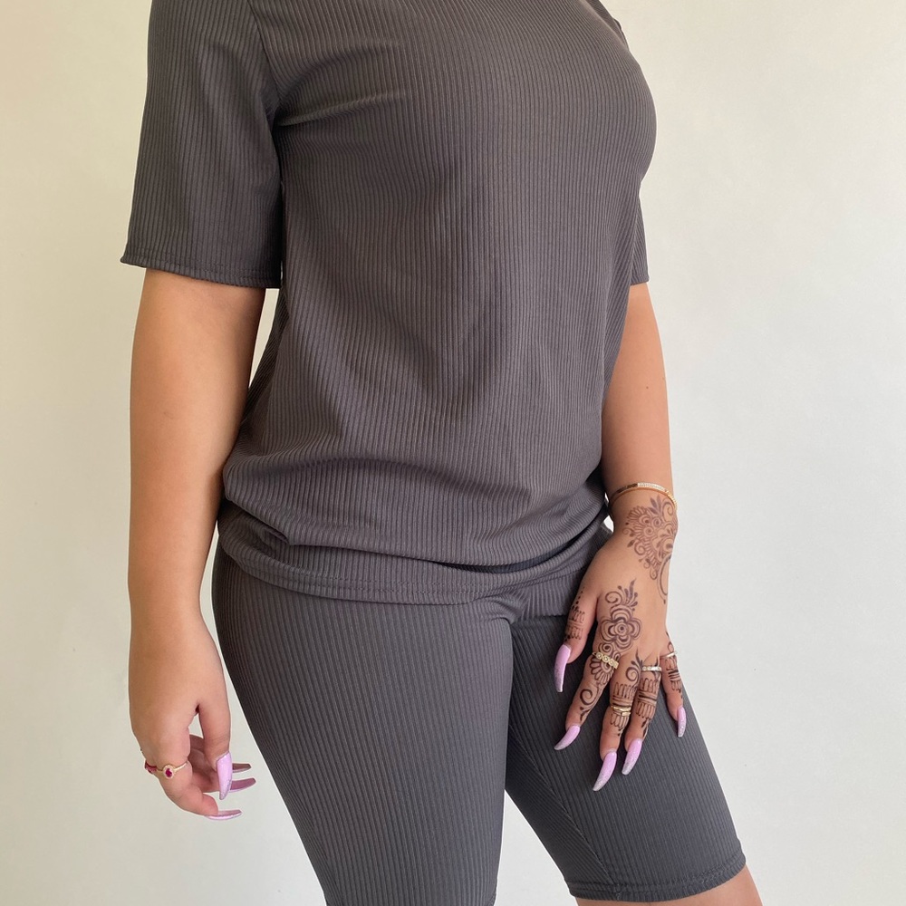 Biker shorts and top set